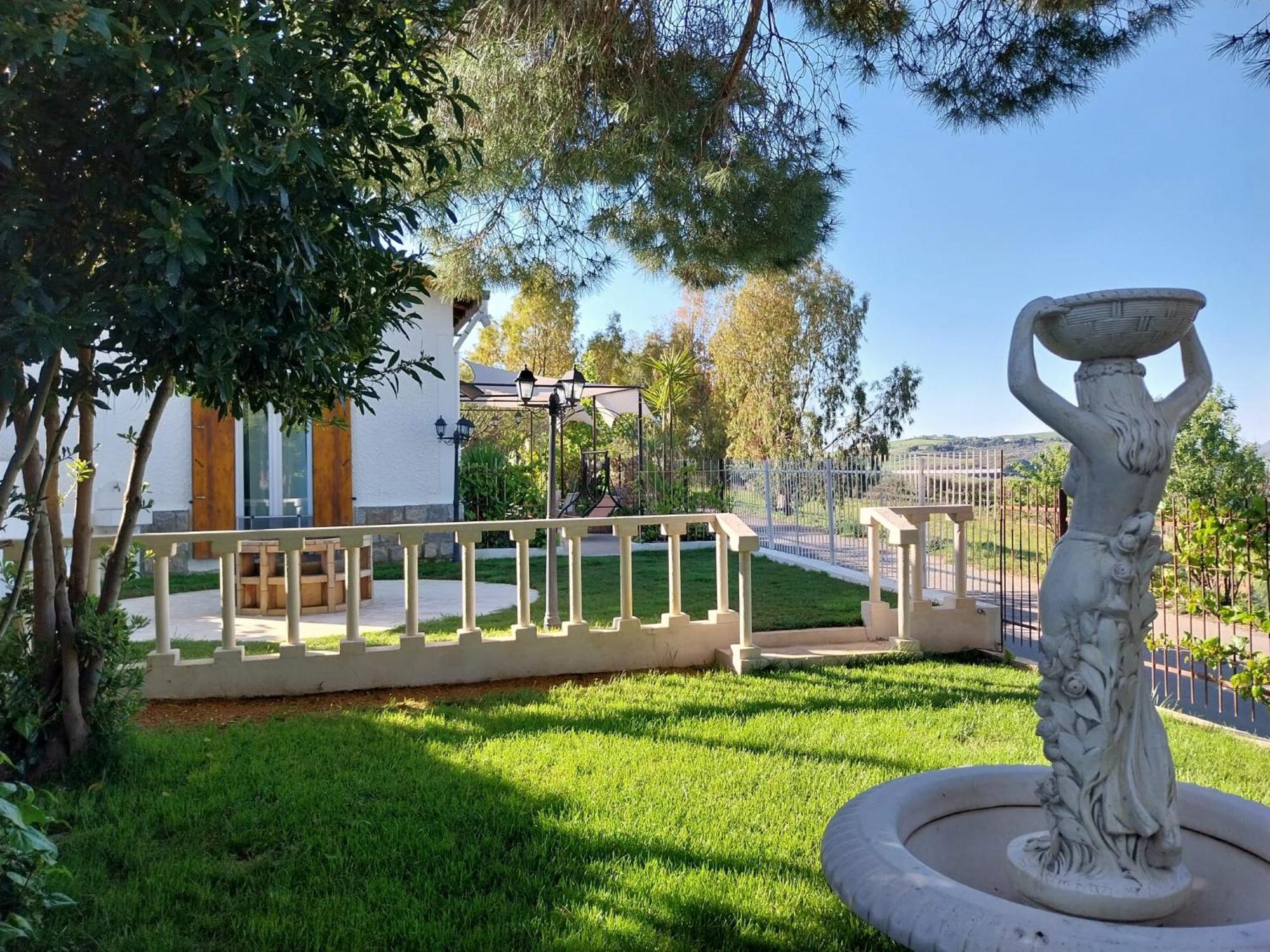 Casa Lachesi Caccamo Bagian luar foto